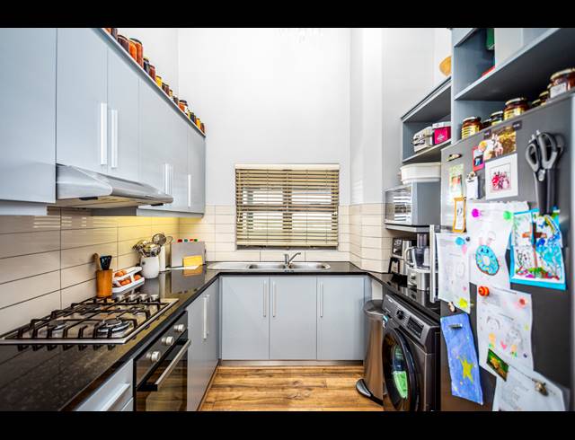 3 BEDROOM APARTMENT BLOCK FOR SALE IN TYGER WATERFRONT